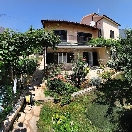 Apartment Ema Premantura Szoba fotó