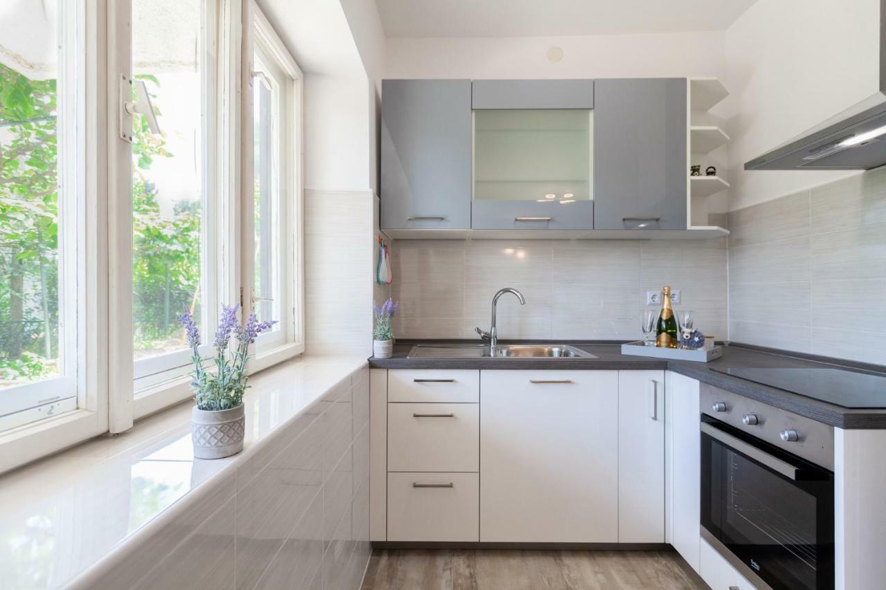 Apartment Ema Premantura Kültér fotó
