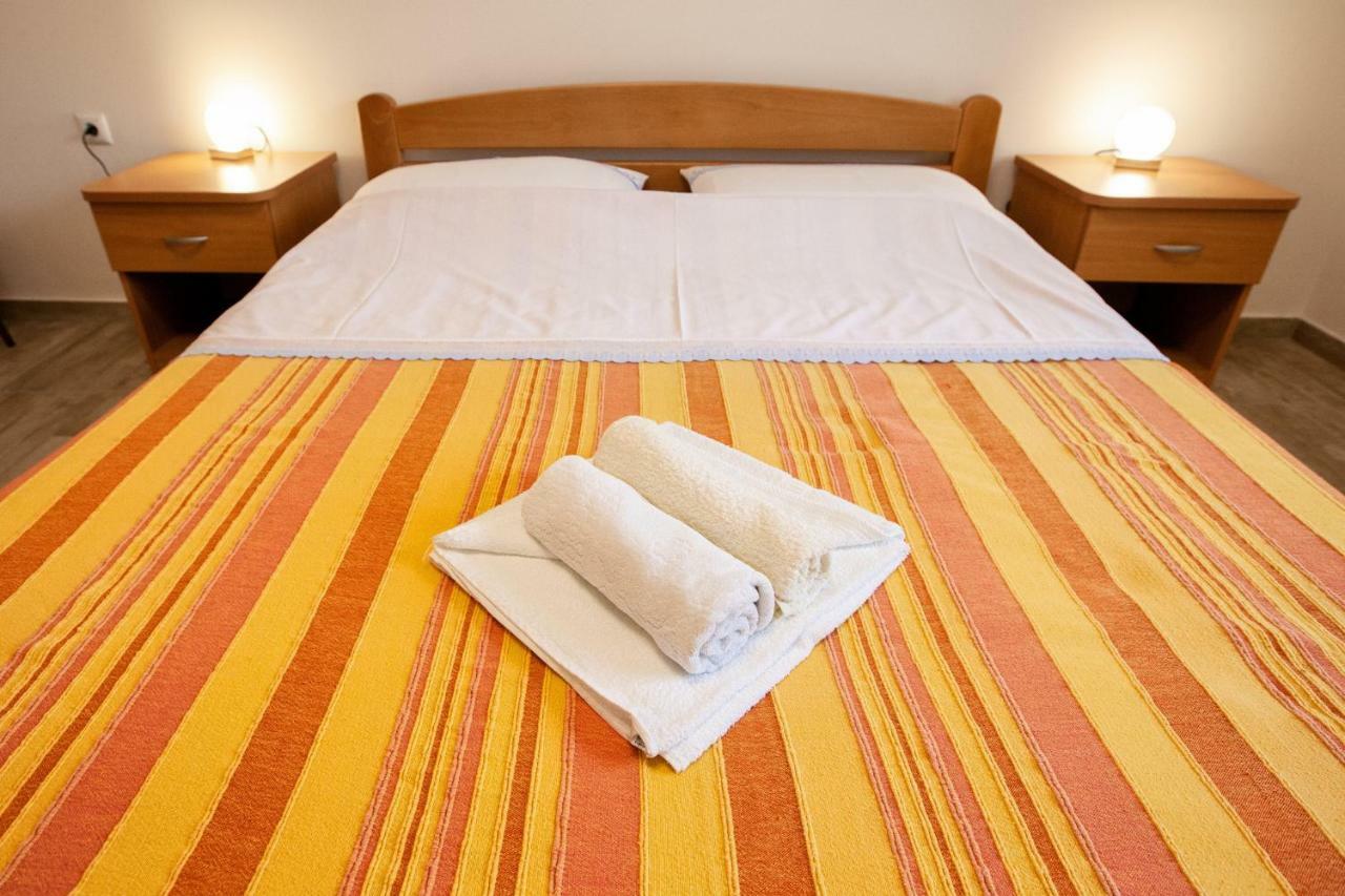 Apartment Ema Premantura Kültér fotó
